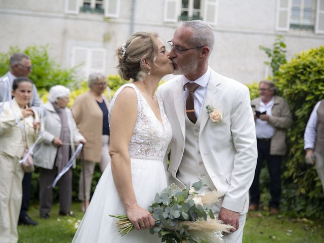 Le mariage de Avaro et Luisa à Meung-sur-Loire, Loiret 14