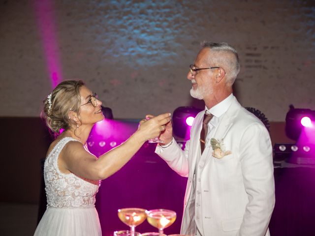 Le mariage de Avaro et Luisa à Meung-sur-Loire, Loiret 25