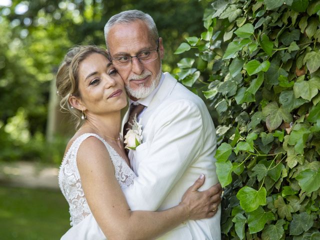 Le mariage de Avaro et Luisa à Meung-sur-Loire, Loiret 35