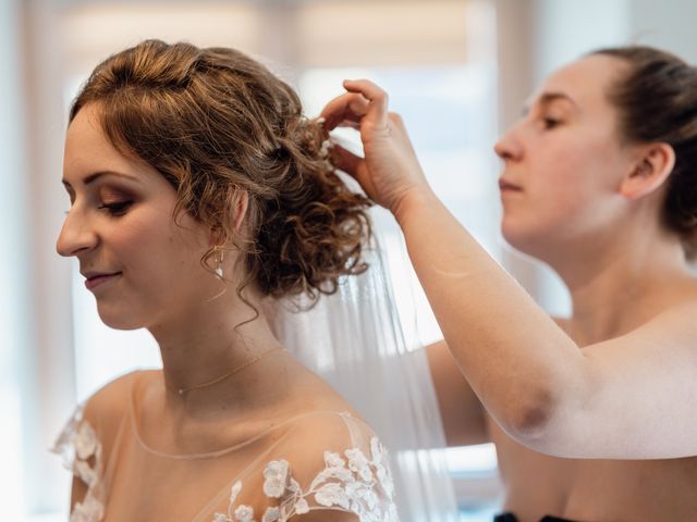 Le mariage de Forent et Solène à Courtavon, Haut Rhin 15