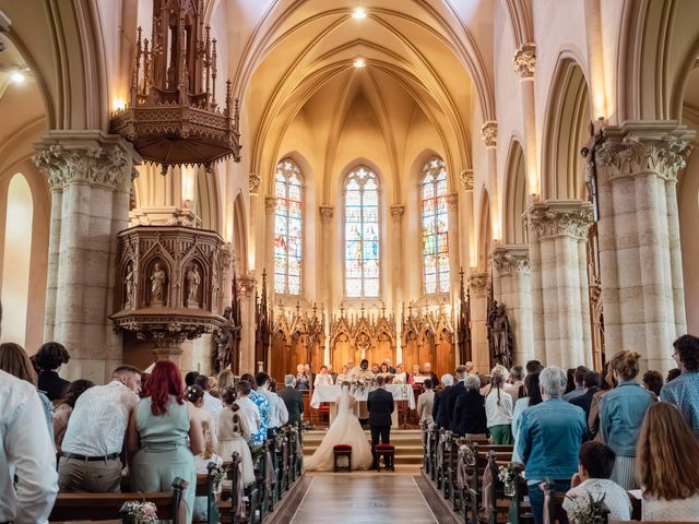 Le mariage de Forent et Solène à Courtavon, Haut Rhin 36