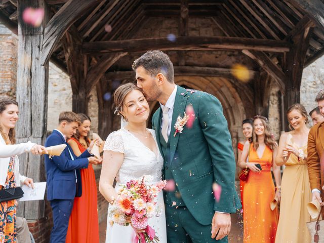 Le mariage de Adrien et Elodie à Caen, Calvados 18
