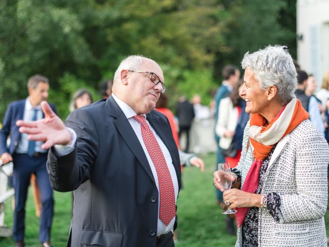 Le mariage de Thibault et Nolwenn à Sens, Yonne 36