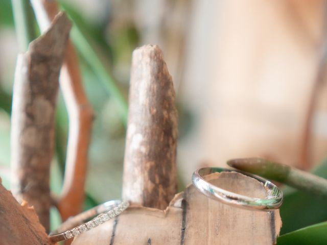 Le mariage de Léa  et Romain à Châteauneuf-Val-Saint-Donat, Alpes-de-Haute-Provence 10