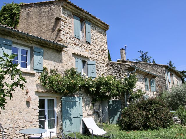 Le mariage de Léa  et Romain à Châteauneuf-Val-Saint-Donat, Alpes-de-Haute-Provence 2