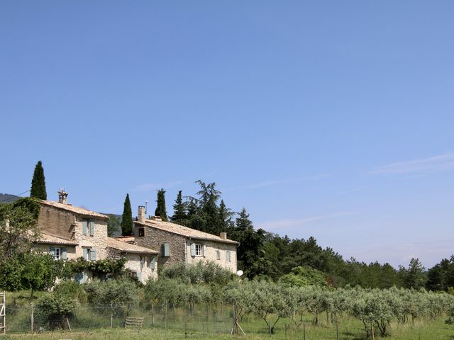 Le mariage de Léa  et Romain à Châteauneuf-Val-Saint-Donat, Alpes-de-Haute-Provence 4