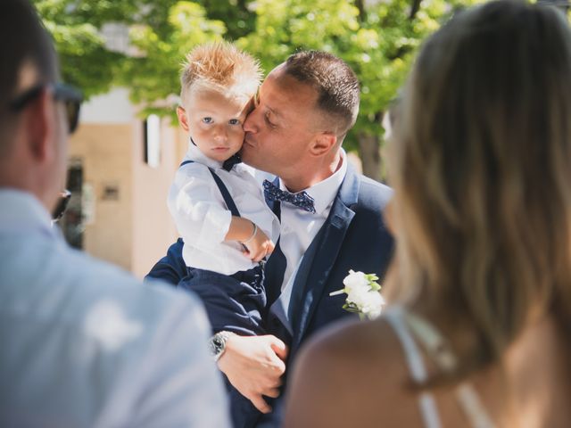 Le mariage de Marco et Laurine à Poussan, Hérault 12