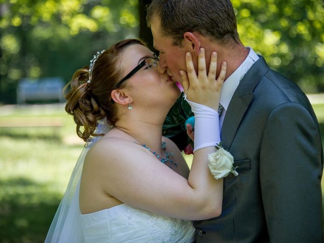 Le mariage de Laëtitia et Nicolas à Seloncourt, Doubs 8