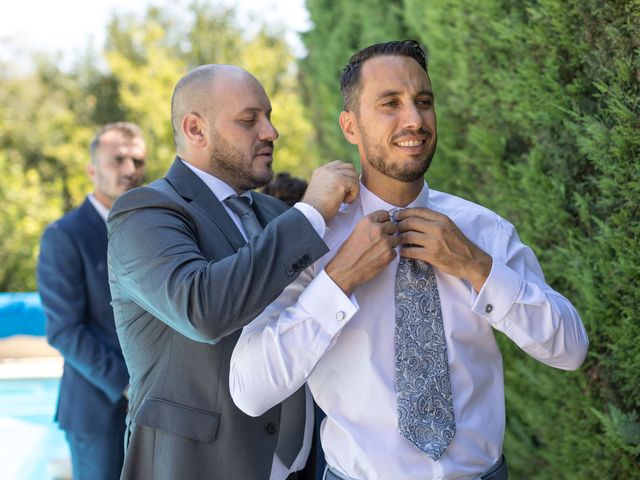 Le mariage de Julien et Ornella à Eyguières, Bouches-du-Rhône 11