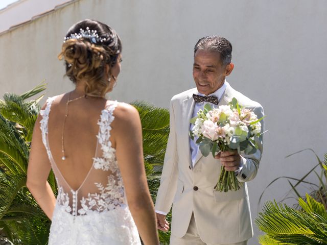 Le mariage de Julien et Ornella à Eyguières, Bouches-du-Rhône 25