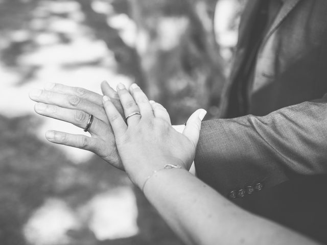 Le mariage de Valentin et Marina à Gouville-sur-Mer, Manche 1