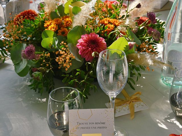 Le mariage de Jean François et Zina à Saint-Cyr-sous-Dourdan, Essonne 14
