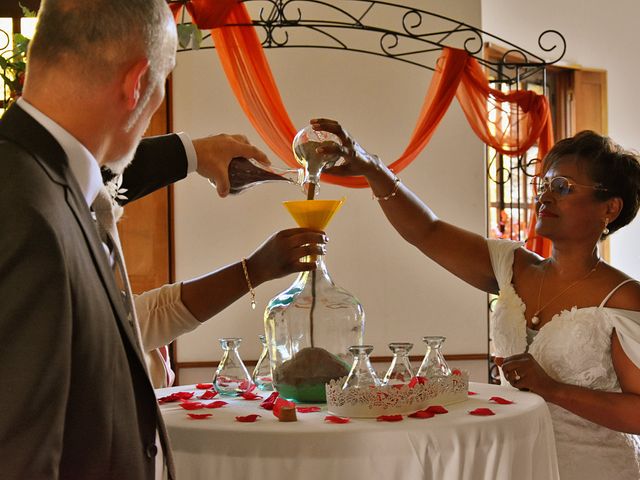 Le mariage de Jean François et Zina à Saint-Cyr-sous-Dourdan, Essonne 35