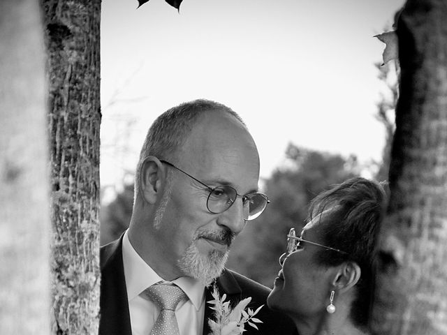 Le mariage de Jean François et Zina à Saint-Cyr-sous-Dourdan, Essonne 1