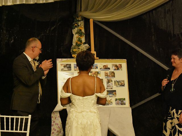 Le mariage de Jean François et Zina à Saint-Cyr-sous-Dourdan, Essonne 63