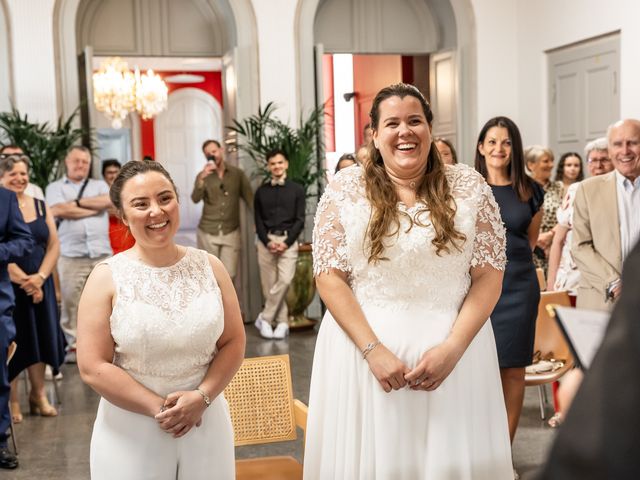 Le mariage de Marie et Julie à Nîmes, Gard 3