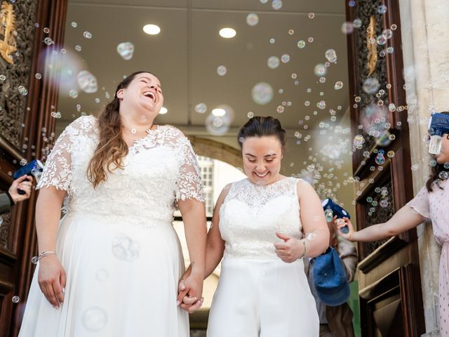 Le mariage de Marie et Julie à Nîmes, Gard 5