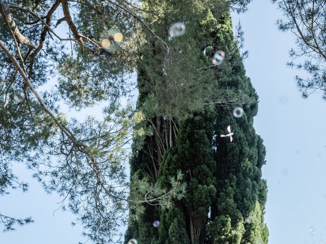 Le mariage de Marie et Julie à Nîmes, Gard 35