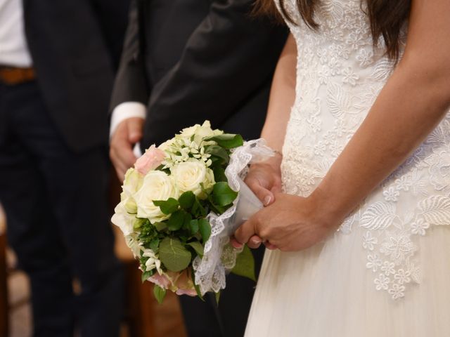 Le mariage de Valentin et Amélie à Massieux, Ain 22