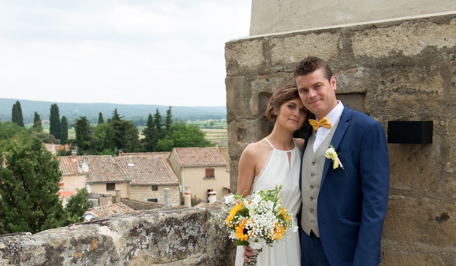 Le mariage de Jonathan et Magali à Montaren-et-Saint-Médiers, Gard