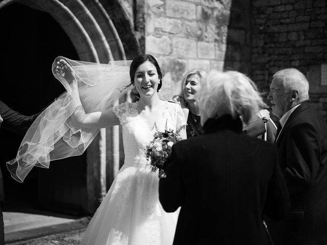 Le mariage de Romain et Elise à Xanton-Chassenon, Vendée 26