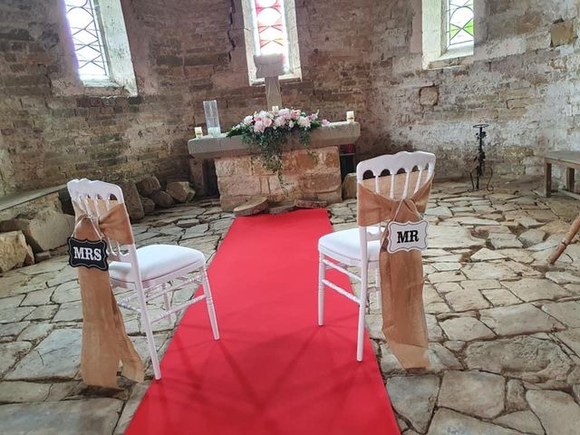 Le mariage de Xavier et Karine  à Ville-sur-Illon, Vosges 5