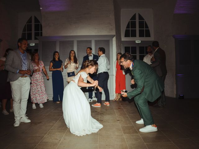 Le mariage de Mickael et Laura à Cazaux-Savès, Gers 79