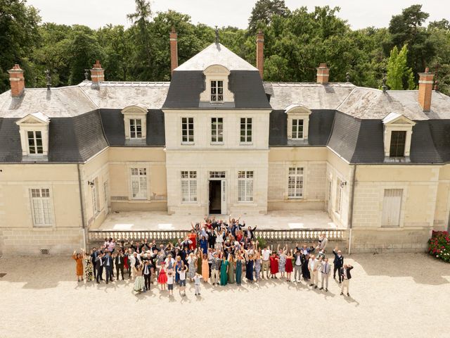 Le mariage de Kevin et Julia à Saint-Cyr-en-Val, Loiret 3