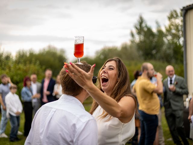 Le mariage de Quentin et Théo à Calais, Pas-de-Calais 16