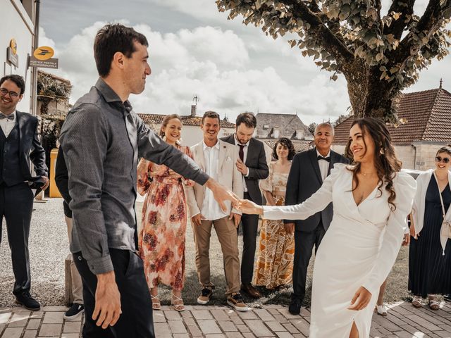 Le mariage de Giacomo et Laetitia à Port-d'Envaux, Charente Maritime 8