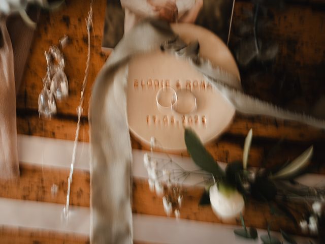 Le mariage de Romain et Elodie à Upie, Drôme 34