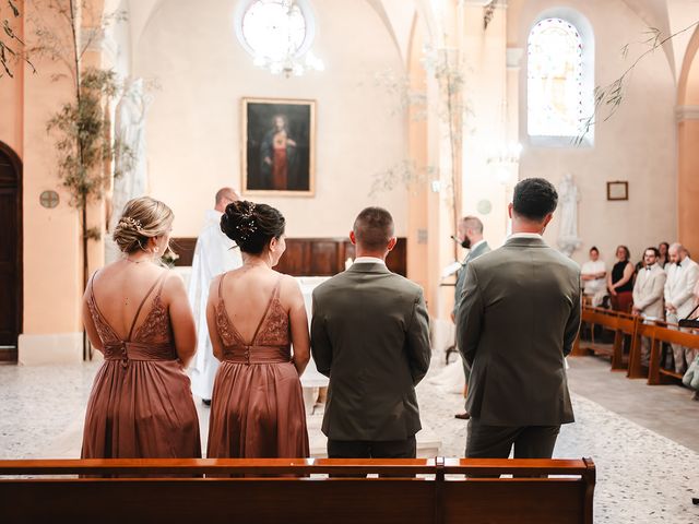 Le mariage de Romain et Elodie à Upie, Drôme 63