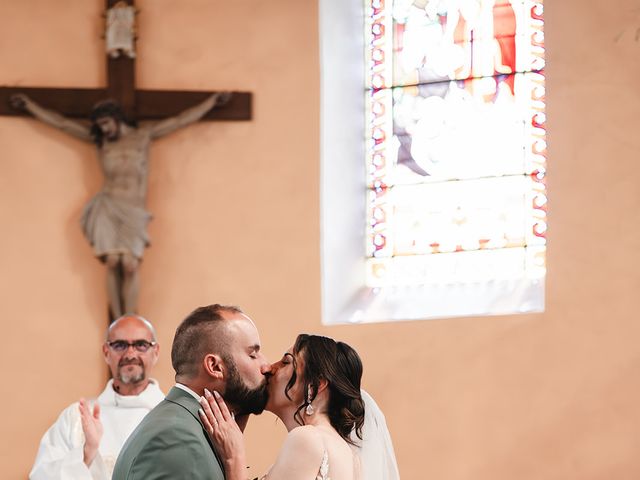 Le mariage de Romain et Elodie à Upie, Drôme 73