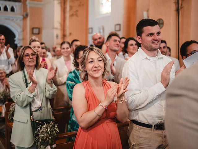 Le mariage de Romain et Elodie à Upie, Drôme 74