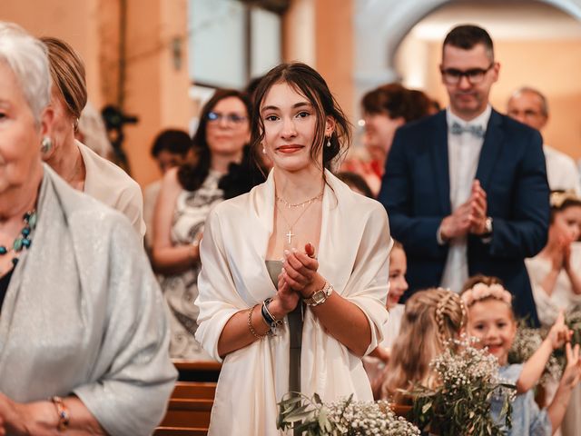 Le mariage de Romain et Elodie à Upie, Drôme 79