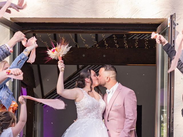 Le mariage de Flavien et Mathilde à Ahuillé, Mayenne 15