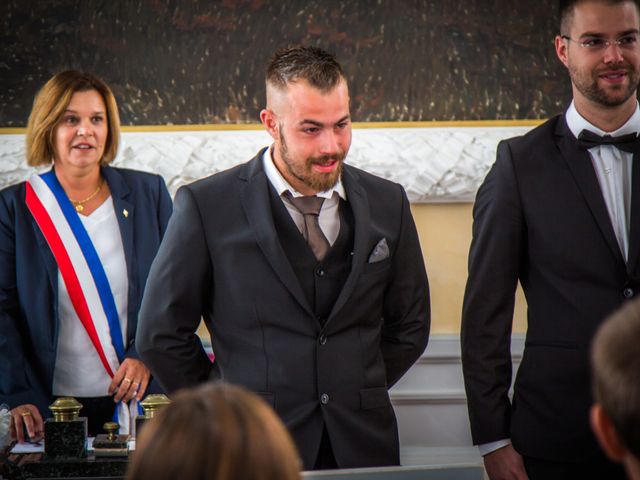 Le mariage de Jérôme  et Anaïs à Roanne, Loire 15