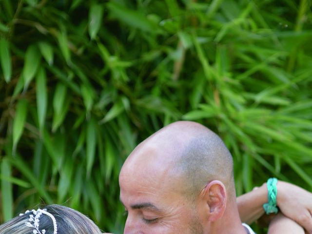 Le mariage de Valerie et Christophe à Bézenet, Allier 15
