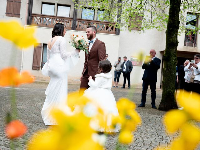 Le mariage de Jérémy et Aurélie à Malafretaz, Ain 2