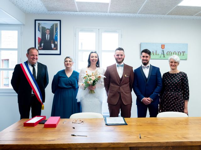 Le mariage de Jérémy et Aurélie à Malafretaz, Ain 4