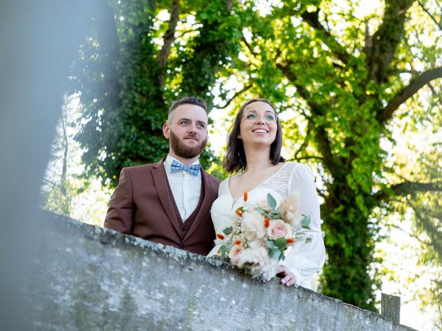 Le mariage de Jérémy et Aurélie à Malafretaz, Ain 32