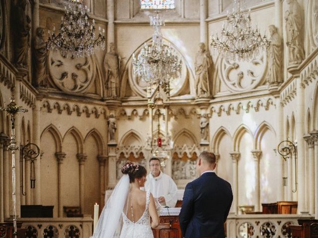 Le mariage de Isabelle et Laura à Forges-les-Eaux, Seine-Maritime 25