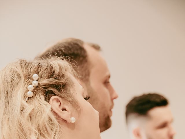 Le mariage de Maxime et Amandine à La Charité-sur-Loire, Nièvre 18