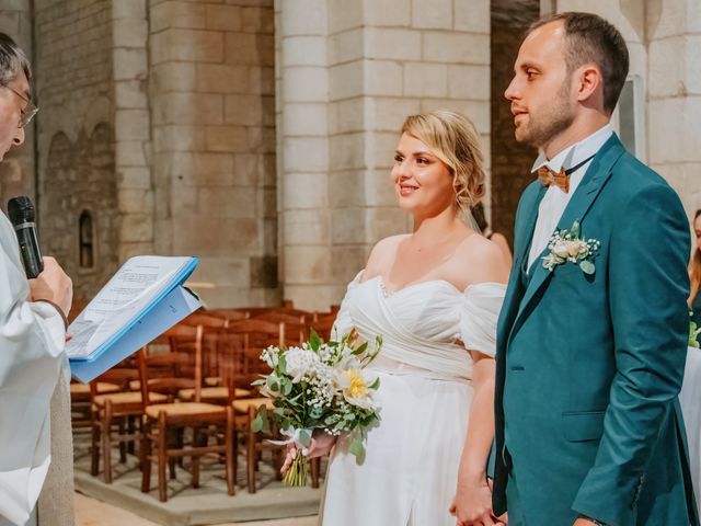 Le mariage de Maxime et Amandine à La Charité-sur-Loire, Nièvre 25