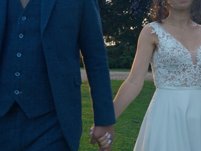 Le mariage de Quentin et Meriem à Vexin-sur-Epte, Eure 14