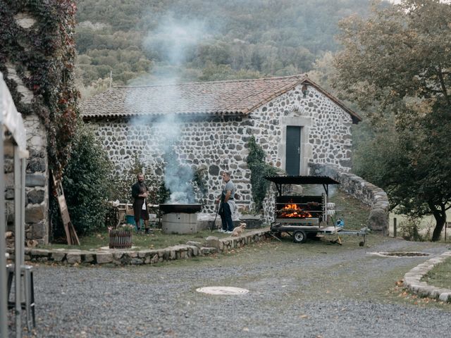 Le mariage de Nicolas et Leilani à Le Puy-en-Velay, Haute-Loire 44