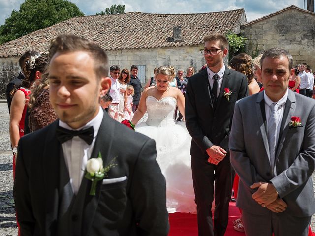 Le mariage de Mickaël et Camille à Marcenais, Gironde 16