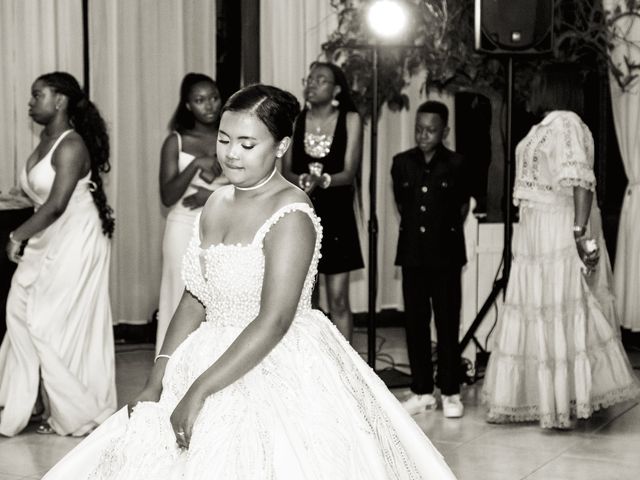 Le mariage de Julien et Tatiana à Lançon-Provence, Bouches-du-Rhône 104