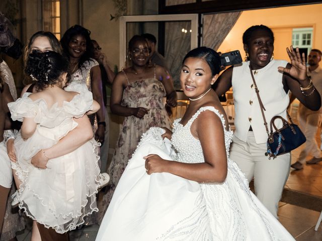 Le mariage de Julien et Tatiana à Lançon-Provence, Bouches-du-Rhône 107