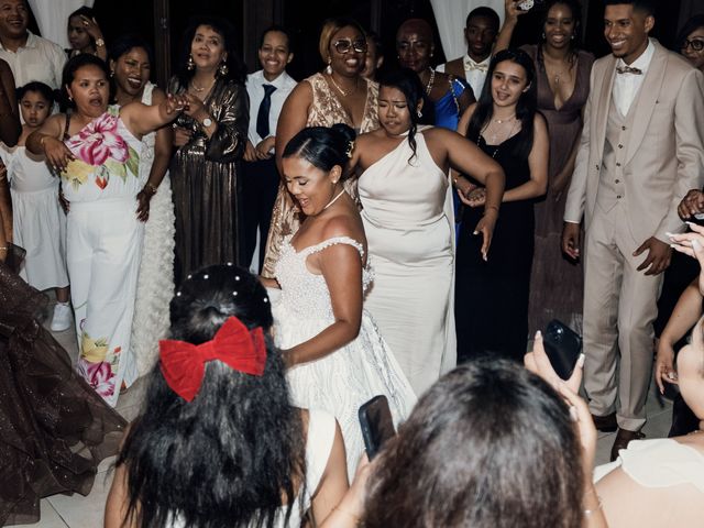 Le mariage de Julien et Tatiana à Lançon-Provence, Bouches-du-Rhône 108